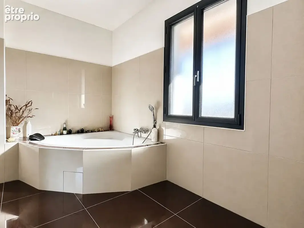 Villa de qualité avec piscine et maison indépendante à Anais - photo 17
