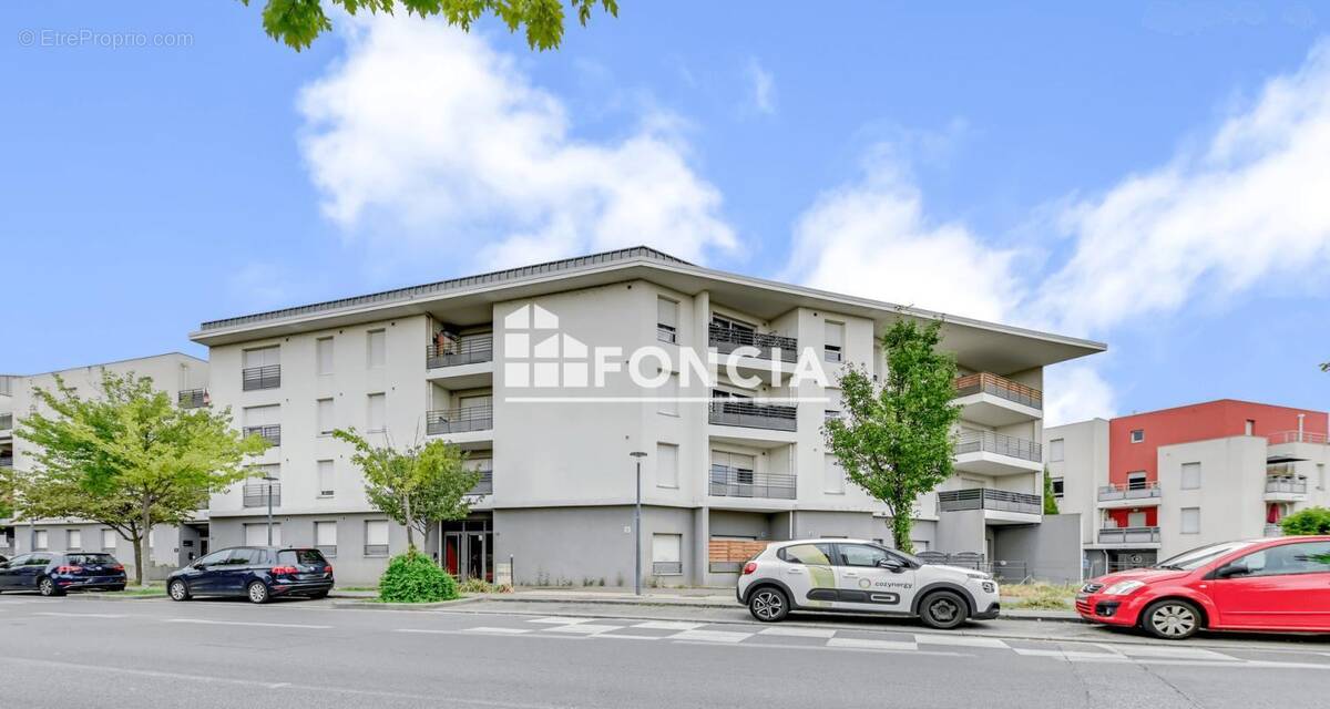 Appartement à VAULX-EN-VELIN