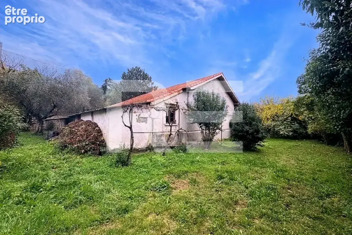 Belle opportunité à Alès 30100 - Maison de plain pied 92 m2 à rénover - photo 9