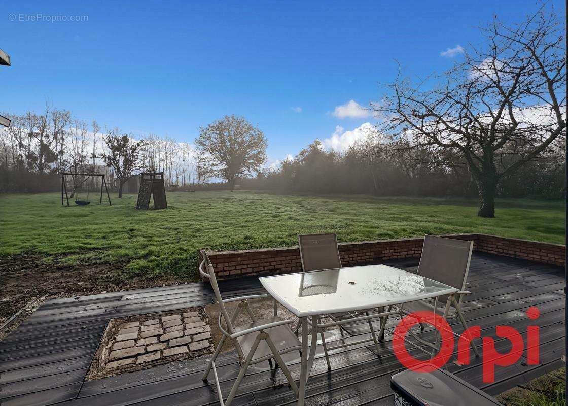 Maison à LA GUERCHE-SUR-L&#039;AUBOIS