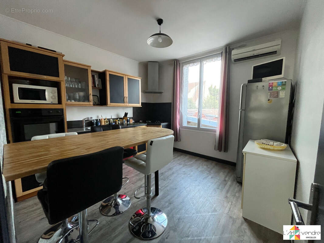 Maison à VILLENEUVE-LE-ROI