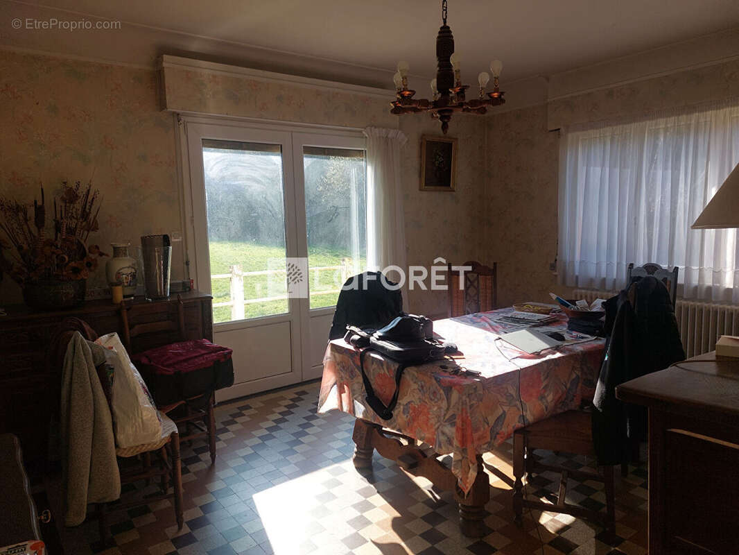 Maison à AUXI-LE-CHATEAU