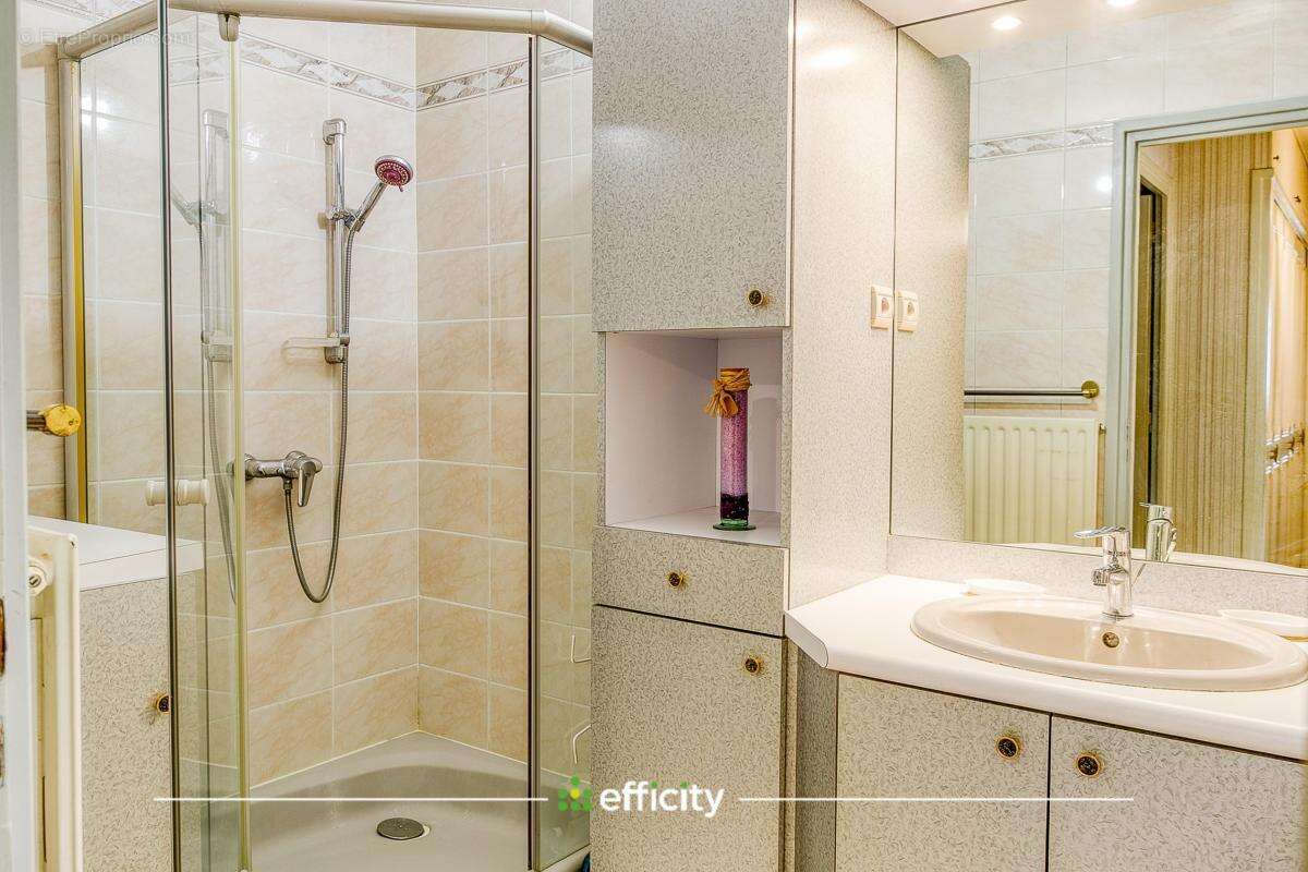 Appartement à LYON-3E