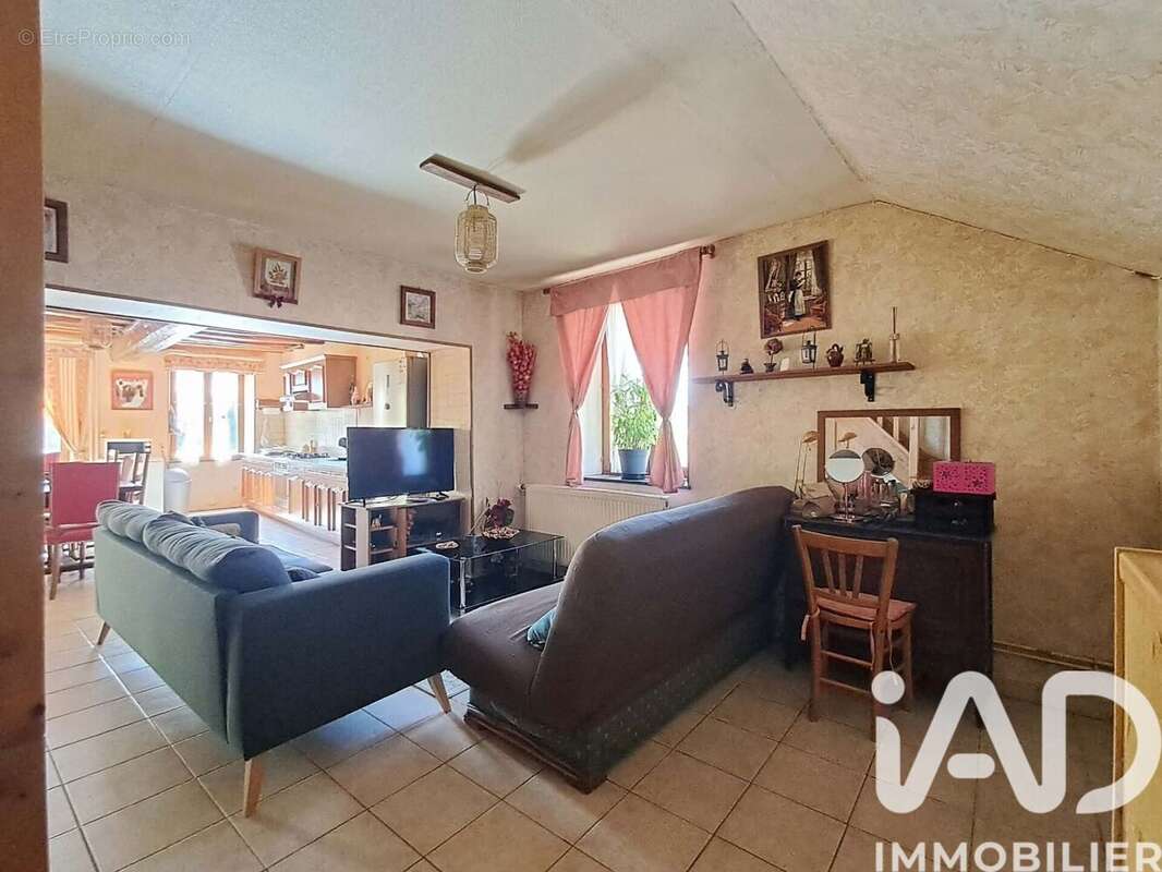 Photo 7 - Maison à LIGNY-LE-CHATEL