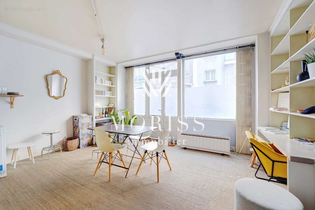 Appartement à PARIS-14E