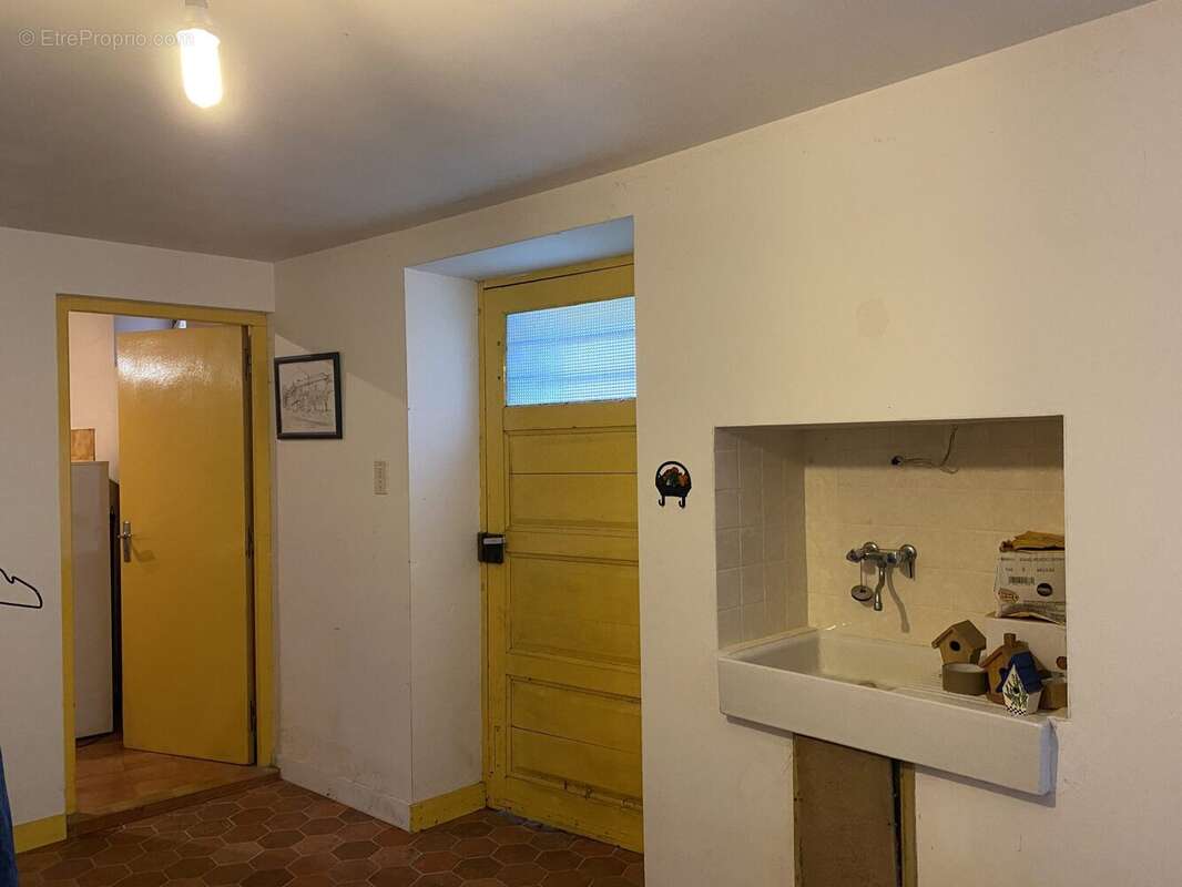 Maison à NEUVIC-ENTIER