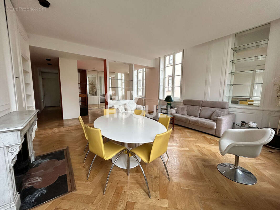 Appartement à LYON-1E