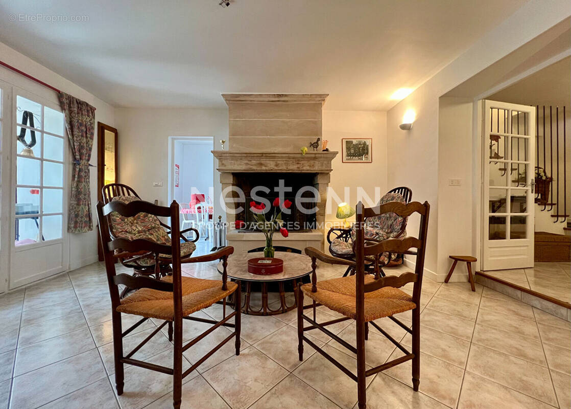 Maison à AULNOIS-EN-PERTHOIS