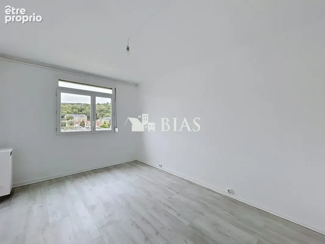 Appartement 4 pièces 68 m² à vendre à Deville-Les-Rouen (76250) - photo 5