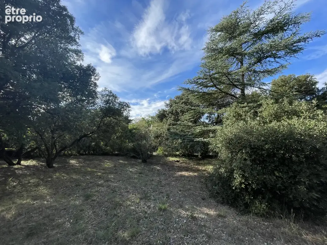 Terrain constructible viabilité en bordure de 2096m2 - photo 2