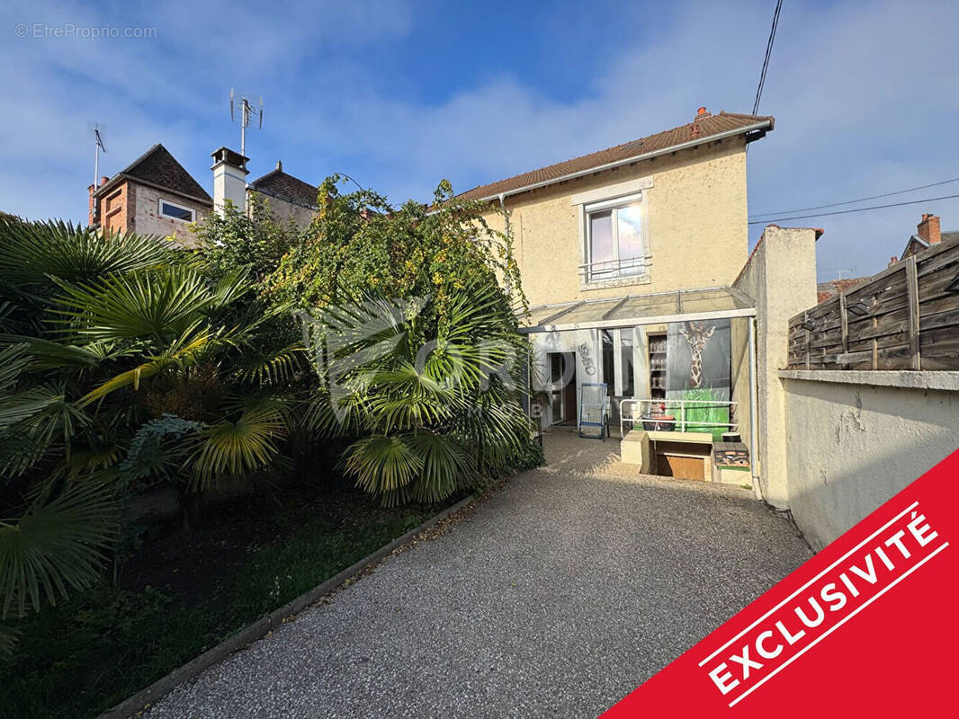 Maison à COSNE-COURS-SUR-LOIRE