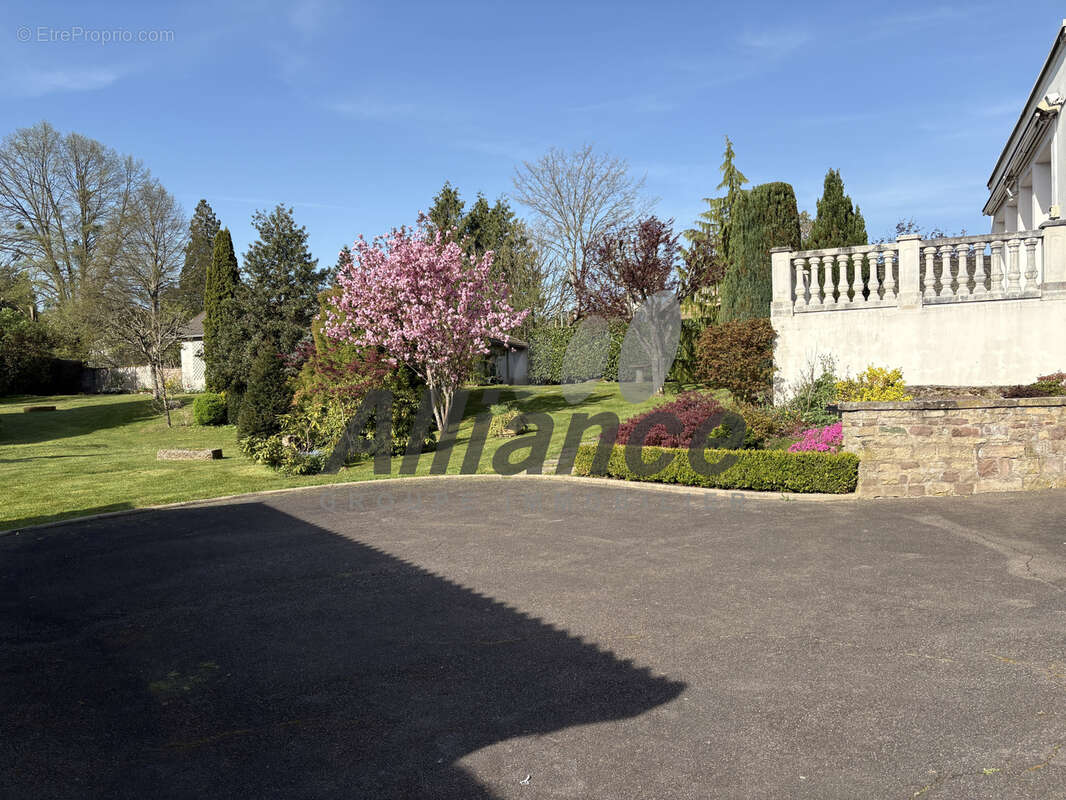 Maison à LUXEUIL-LES-BAINS