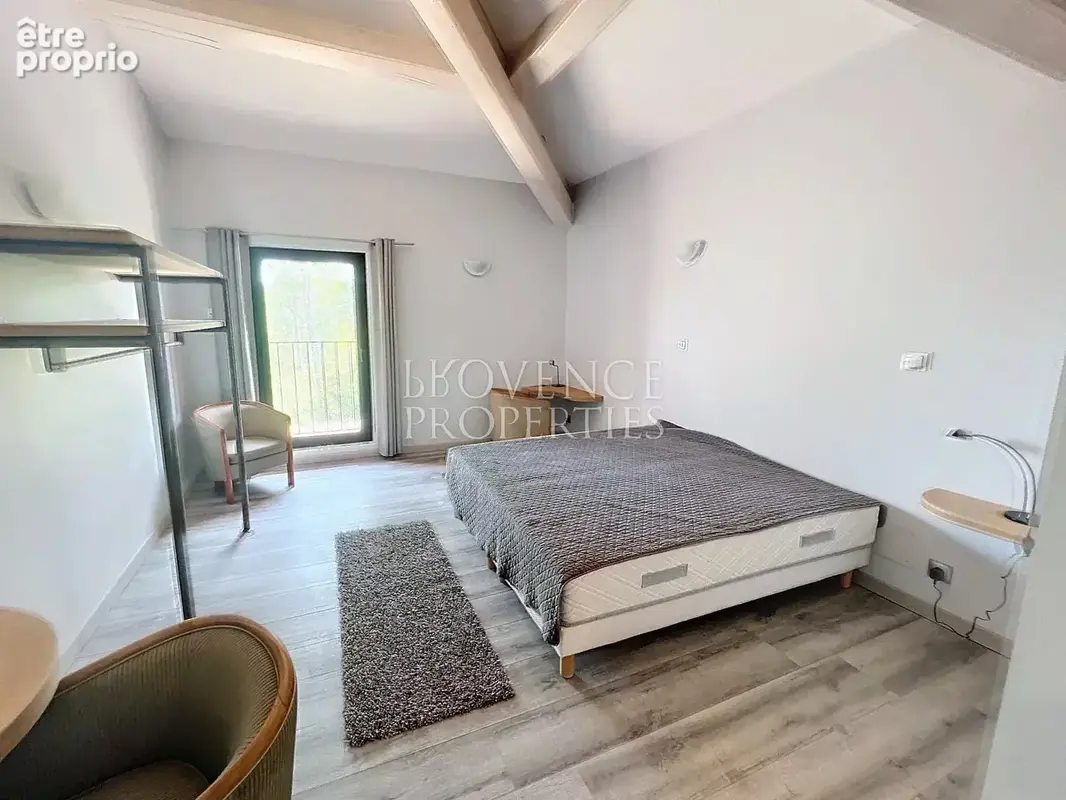 Propriété de plus de 300 m² avec vue panoramique et 1,3 hectare - photo 14