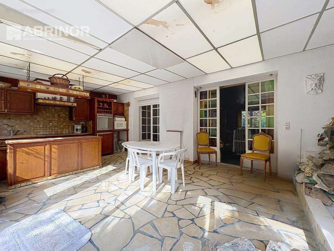 Maison à FACHES-THUMESNIL