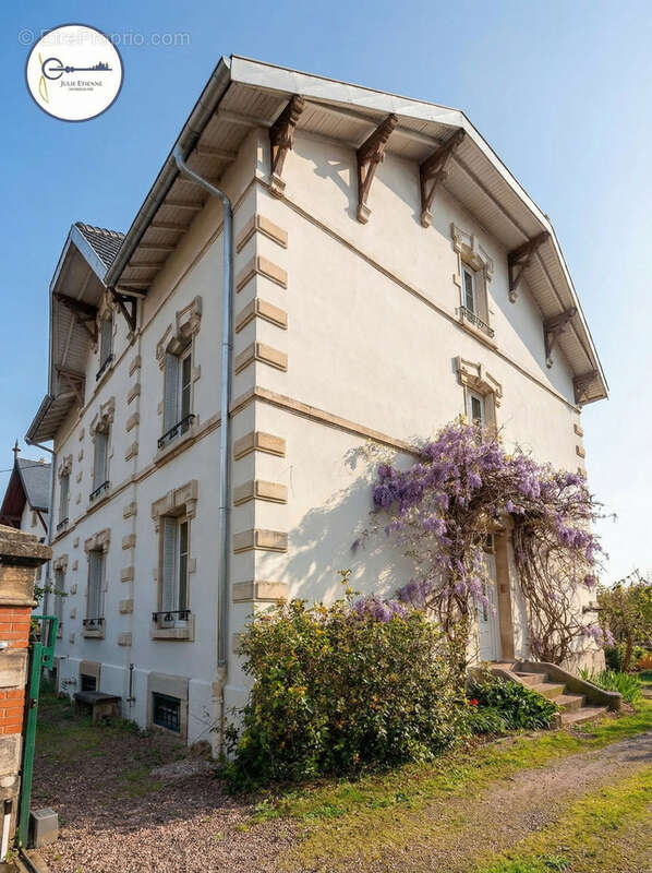 Maison à EPINAL