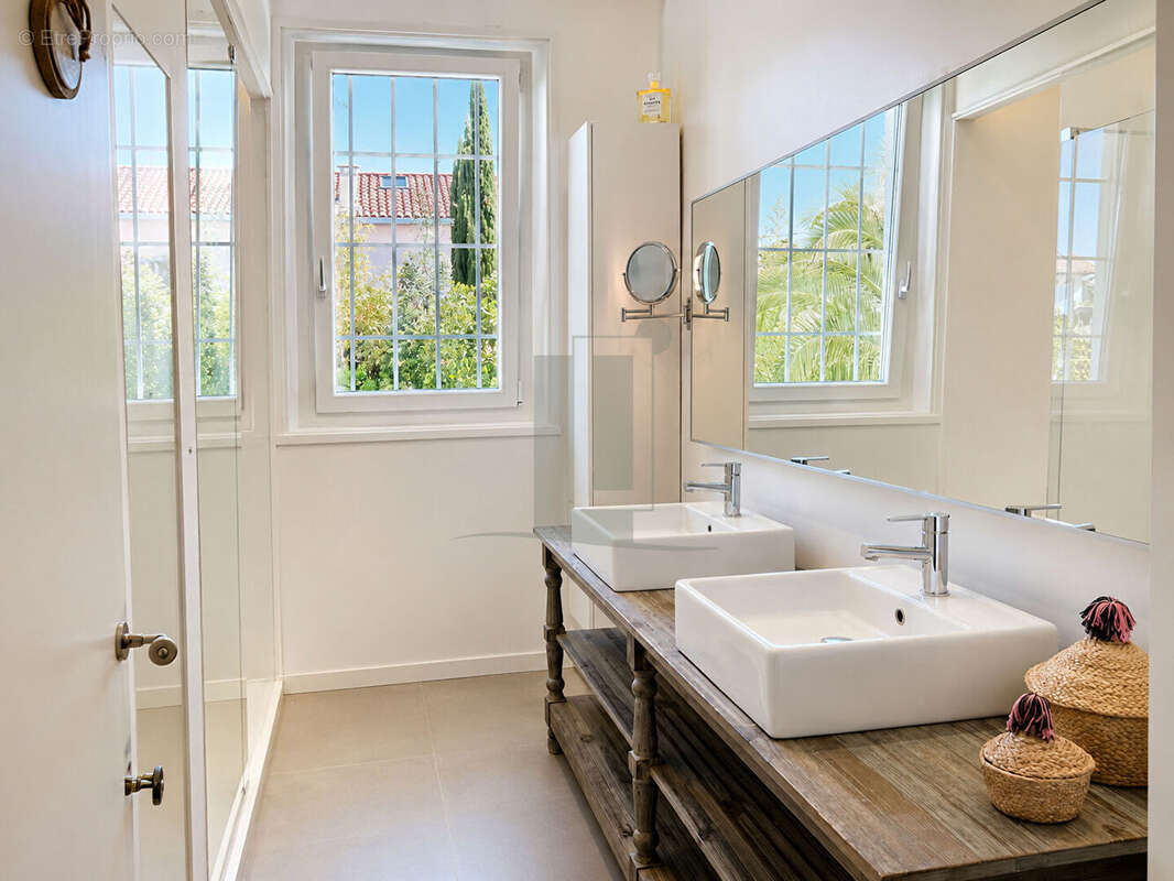 Agréable maison familiale de plain pied avec piscine - photo 8