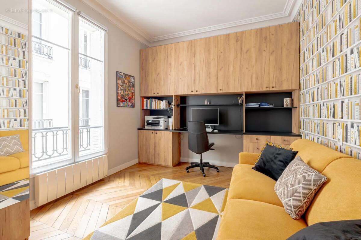 Appartement à NEUILLY-SUR-SEINE