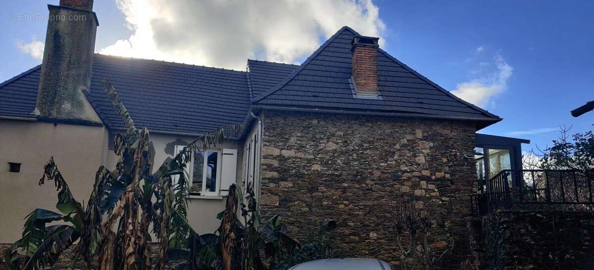 Maison à ALLASSAC