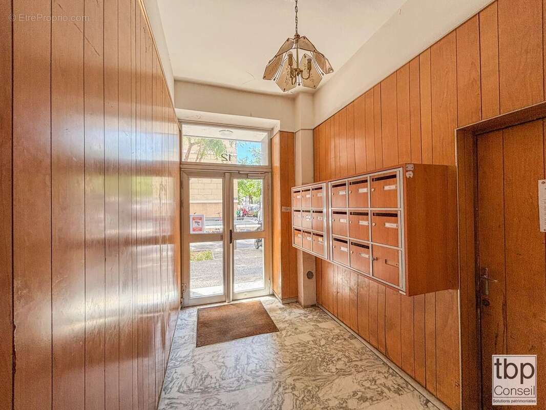 Appartement à MARSEILLE-3E