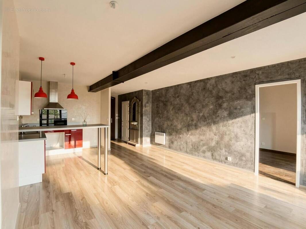   - Appartement à AUBENAS