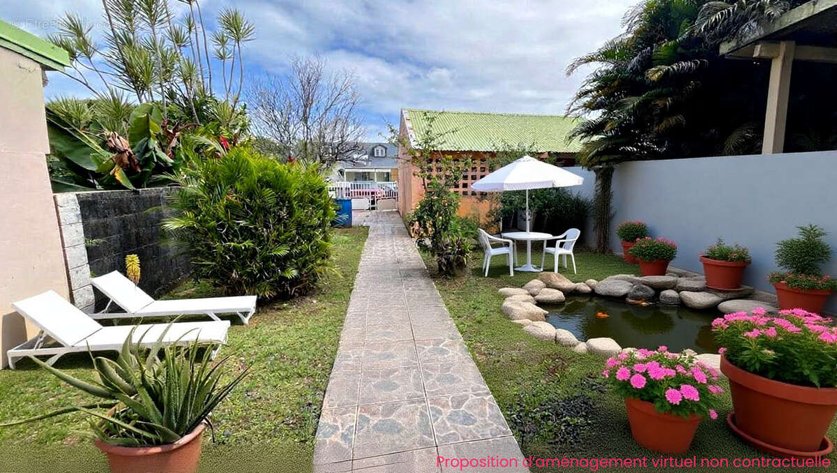 Maison à BAIE-MAHAULT