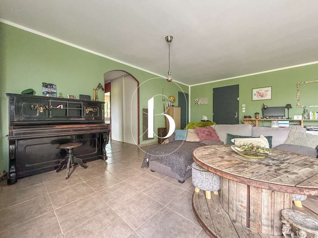 Maison 130 m² à Barjac  - photo 8
