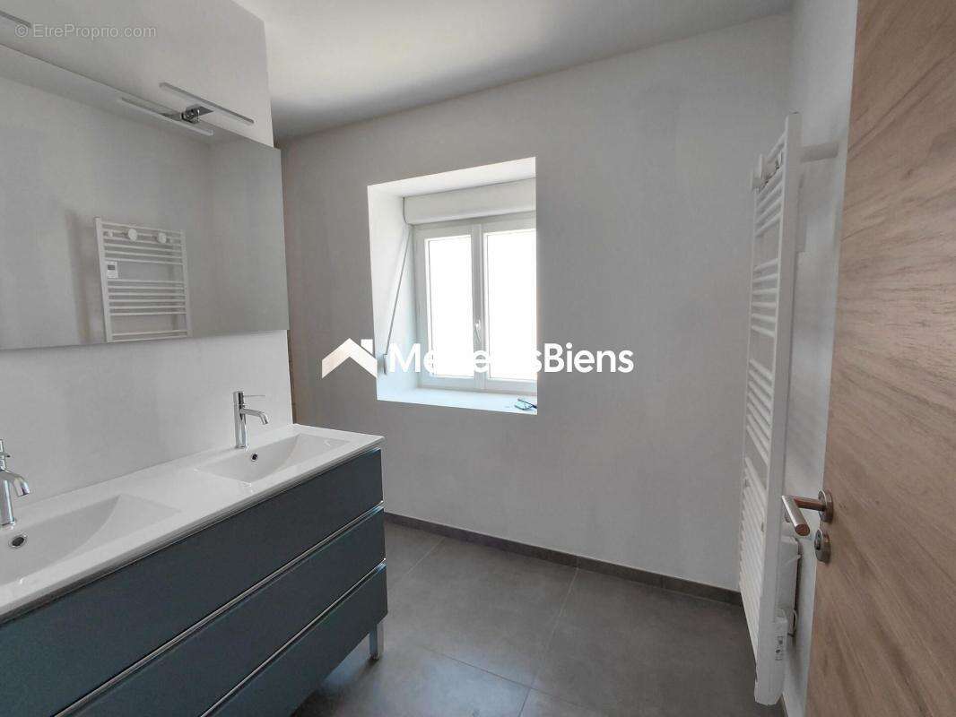 Combeaufontaine, maison de village entièrement rénovée - photo 11