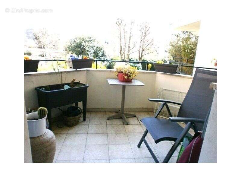 Appartement à LE PERREUX-SUR-MARNE