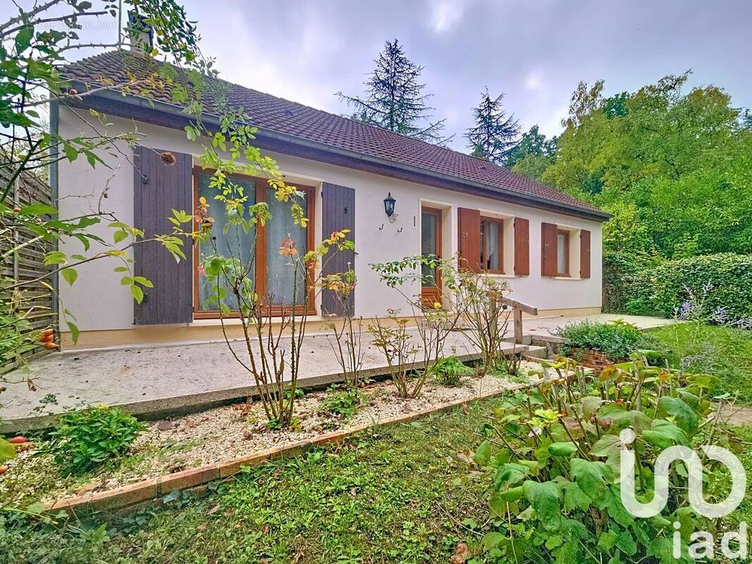 Photo 1 - Maison à GIRONVILLE-SUR-ESSONNE