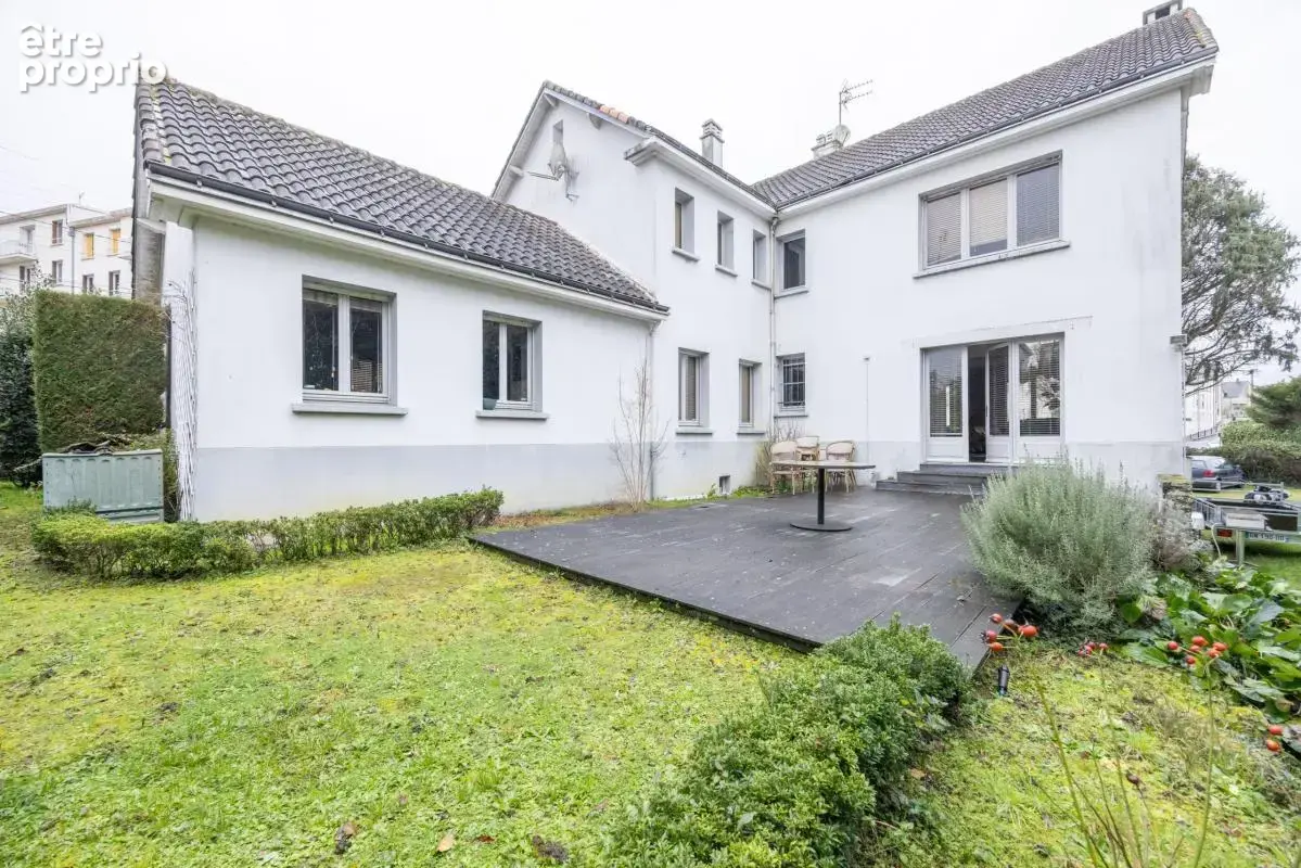 Maison à SAINT-SEBASTIEN-SUR-LOIRE