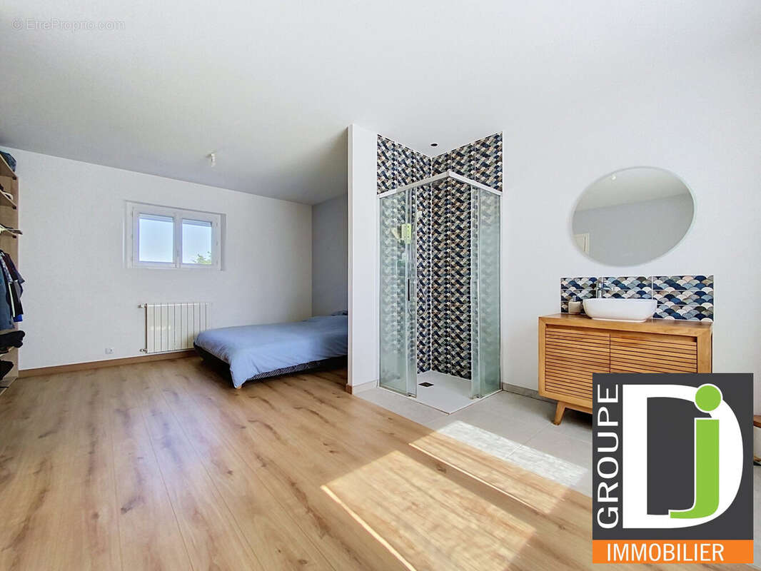 Maison 130 m² à Monteleger  - photo 6
