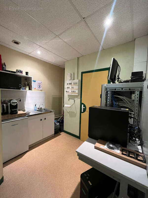 Bureaux a vendre - photo 9