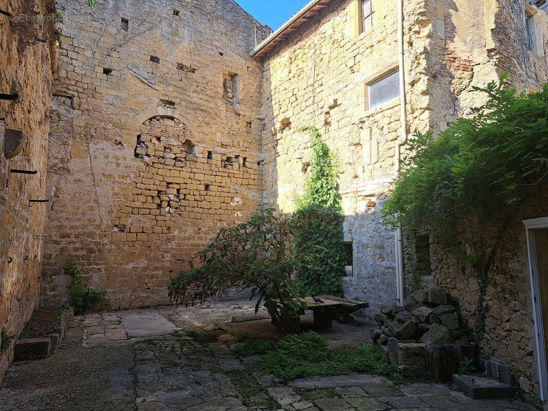 Maison à SAINT-MACAIRE