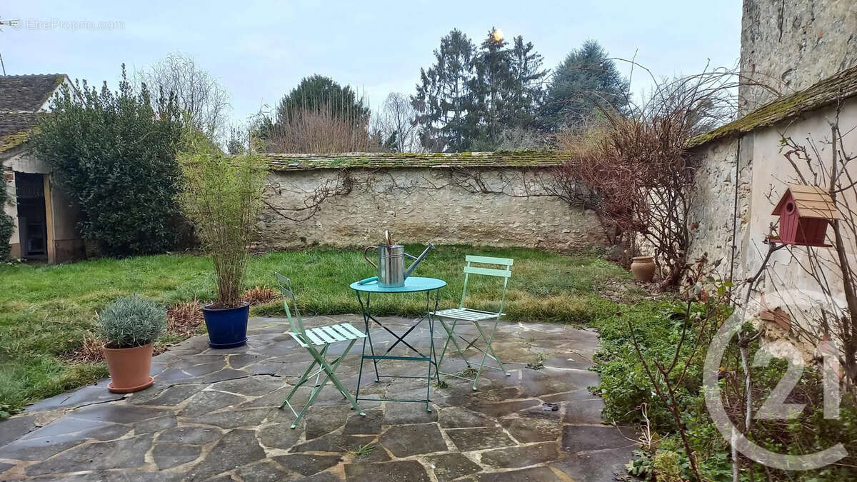 Maison à FERICY