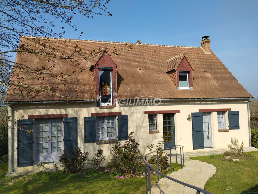 Maison à SAINT-CALAIS