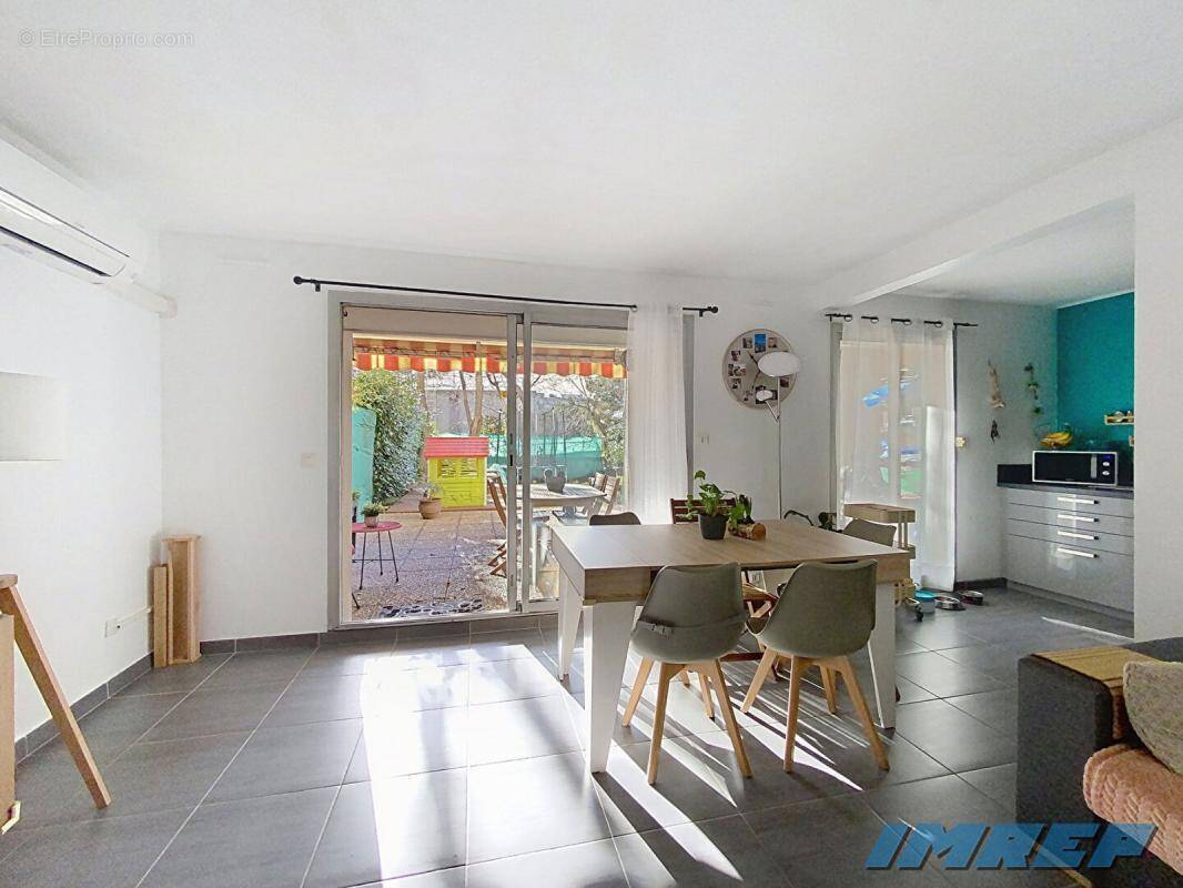 Appartement à MARSEILLE-9E