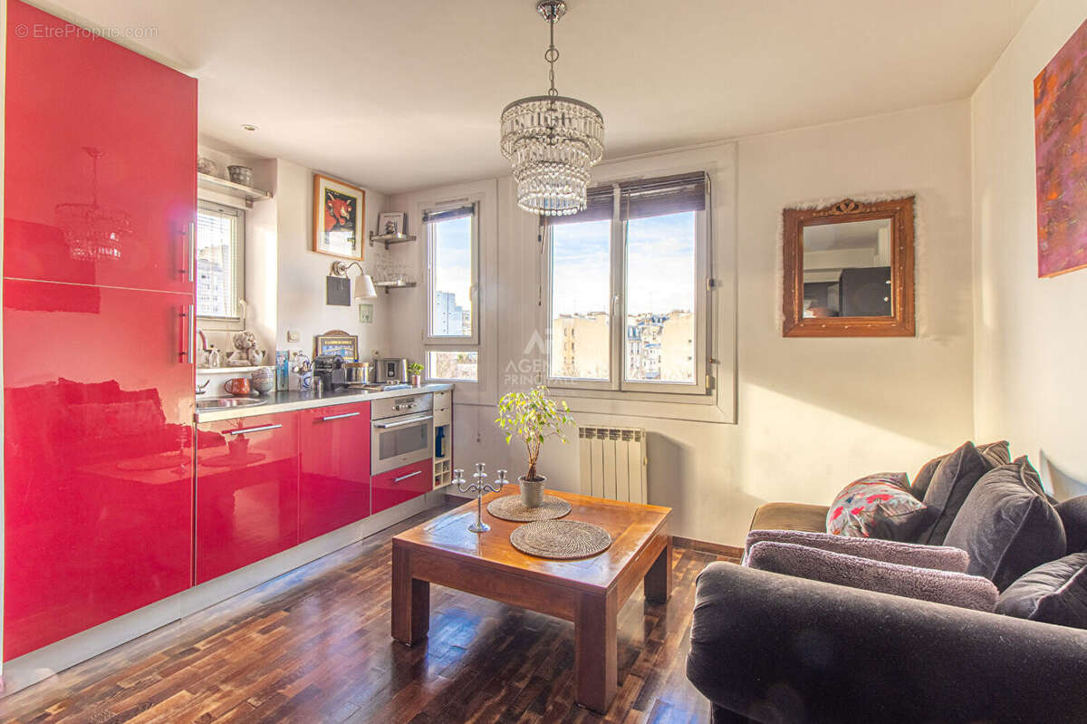 Appartement à PARIS-18E