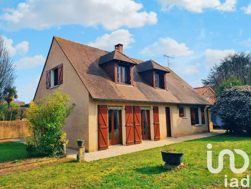 Photo 1 - Maison à MARIGNY-BRIZAY