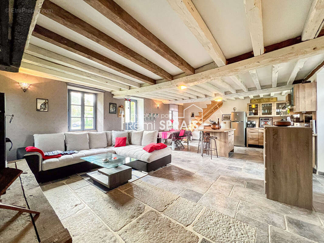 Maison à SAINTE-HONORINE-LA-GUILLAUME