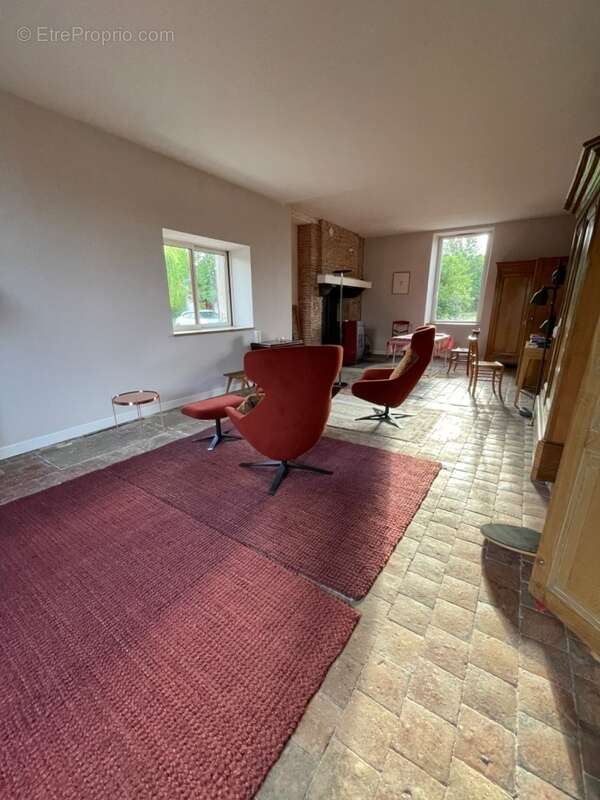 Maison de caractère en pierre, dépendances, accès rivière, 199500€ ! - photo 5