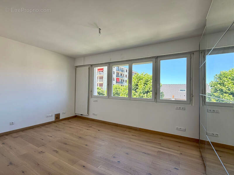 Appartement à COLOMBES