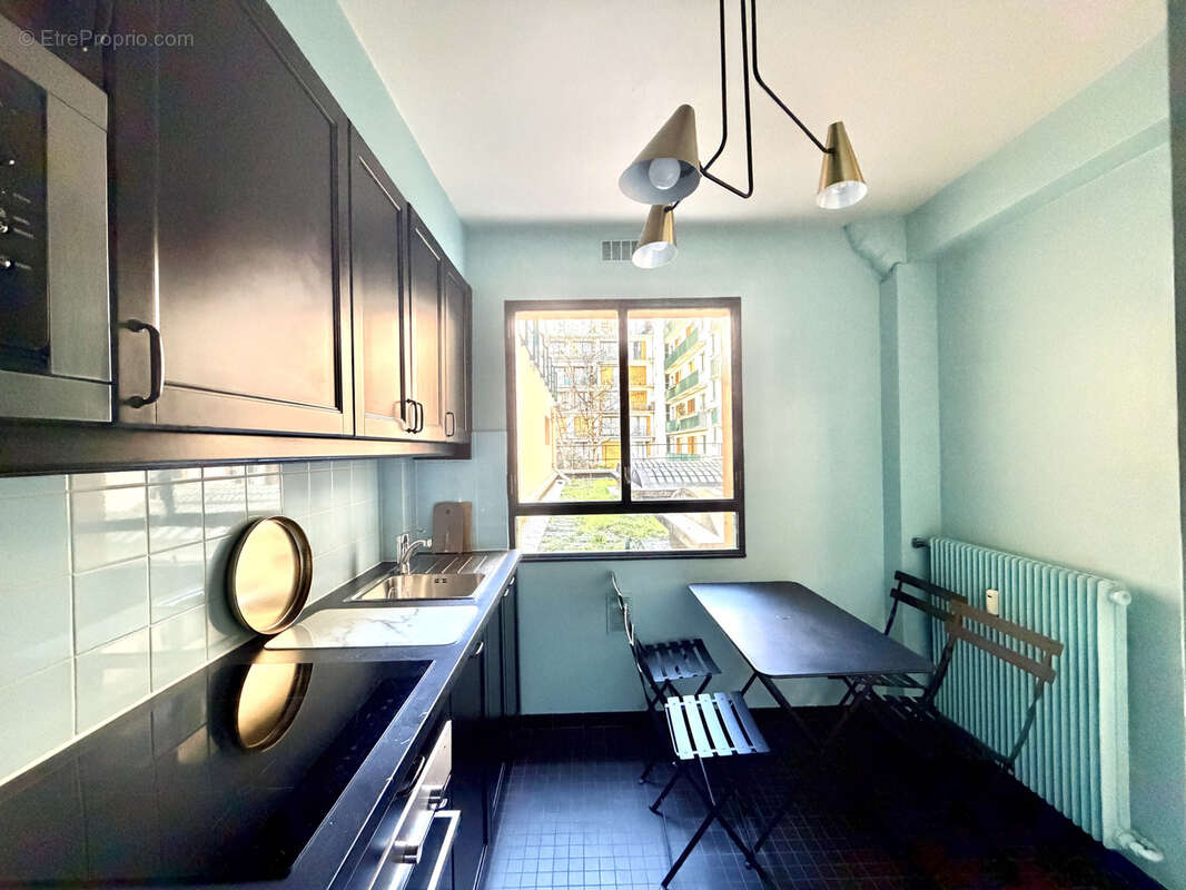 Appartement à PARIS-12E