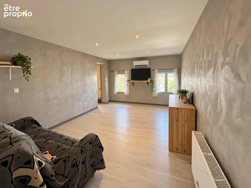 Maison 7 pièces 130 m² à vendre à Saint-Martin-En-Bresse (71620) - photo 3