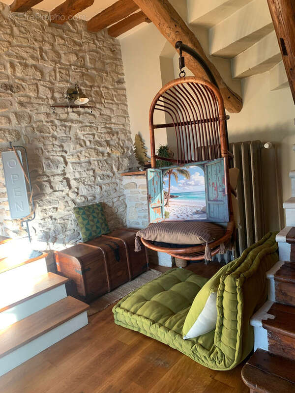 Coup de coeur Maison édifiée sur deux belles caves voutées - photo 7