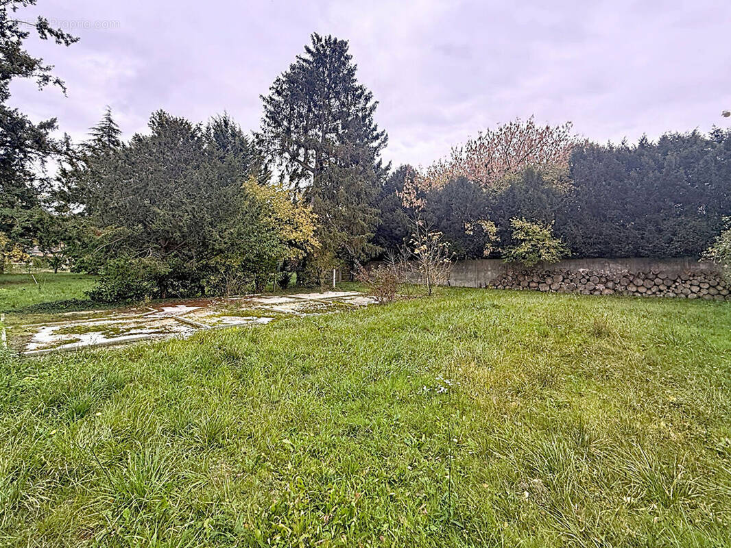 Terrain à CONGIS-SUR-THEROUANNE