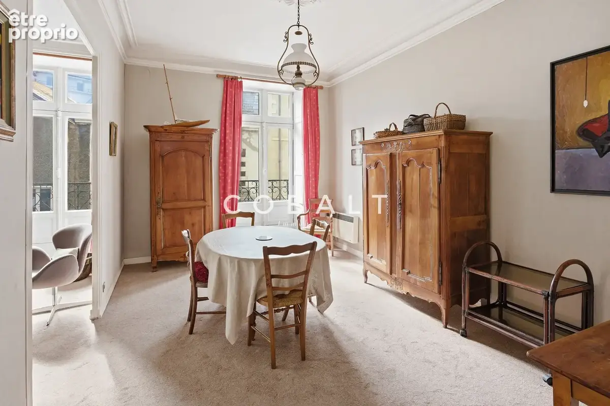 Appartement de charme   Quartier Saint-Mihiel / Talensac   Hauteur sous plafond, volume - photo 7
