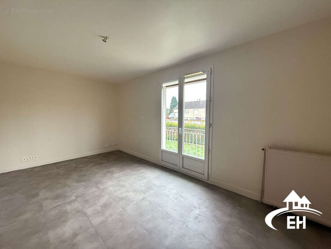 Maison à SAINTE-GAUBURGE-SAINTE-COLOMBE