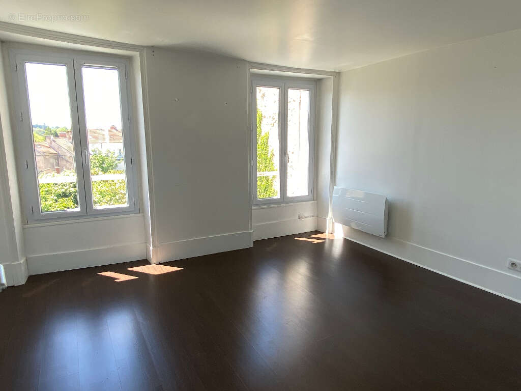 Appartement à LA FERTE-SOUS-JOUARRE