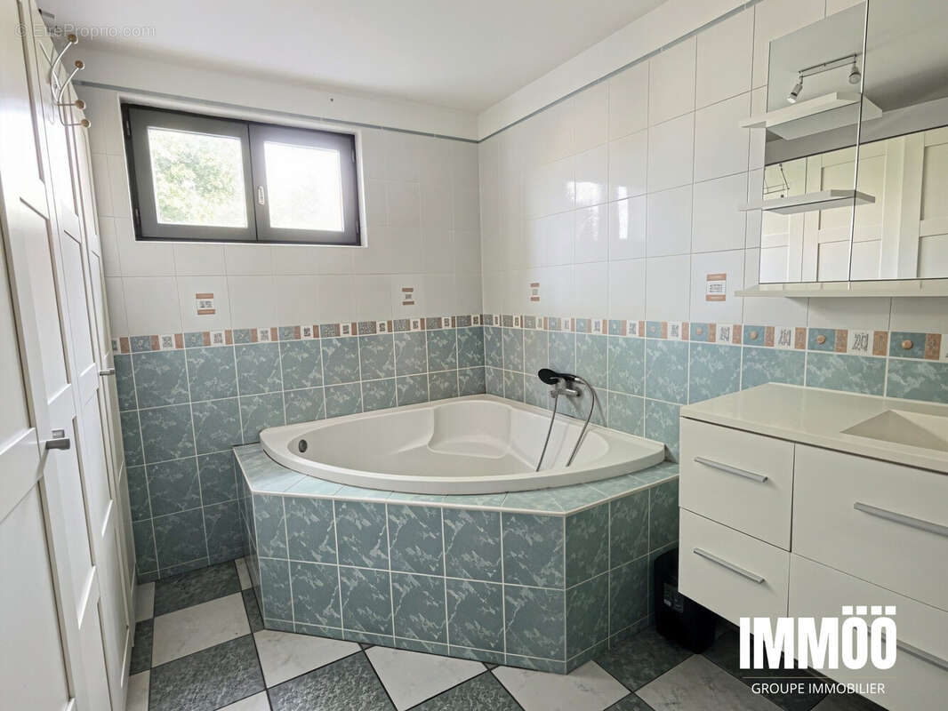 Maison 79 m² à Mont-De-L'if  - photo 5