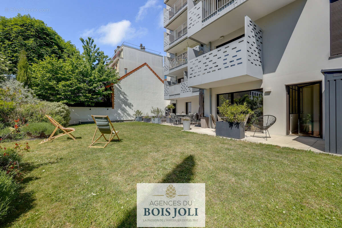 Appartement à ISSY-LES-MOULINEAUX